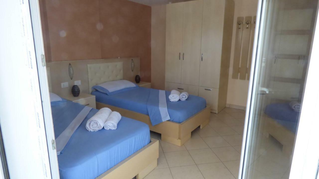 Duplex Apartment ดูร์เรส ภายนอก รูปภาพ