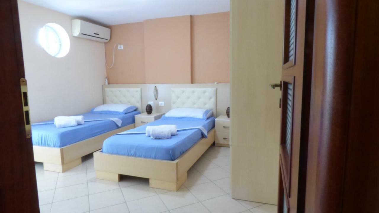 Duplex Apartment ดูร์เรส ภายนอก รูปภาพ